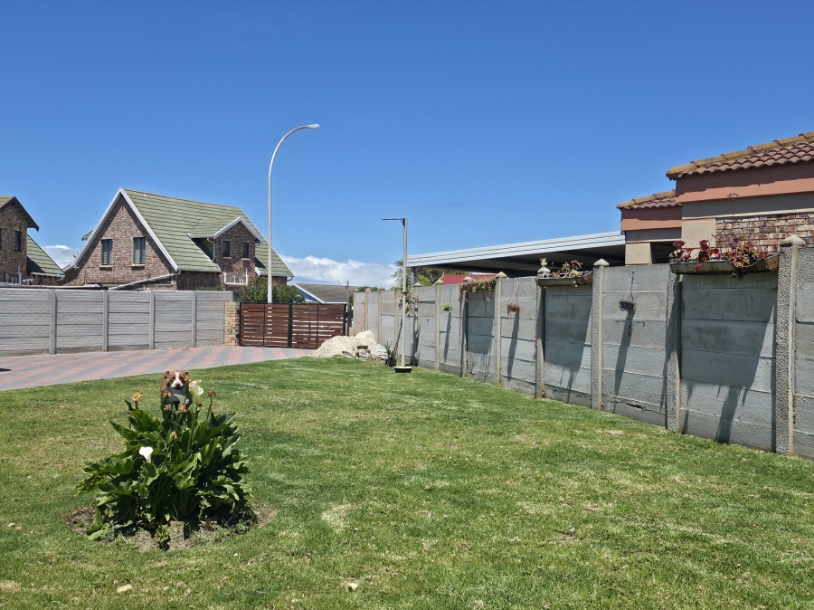3 Bedroom Property for Sale in Wavecrest Eastern Cape